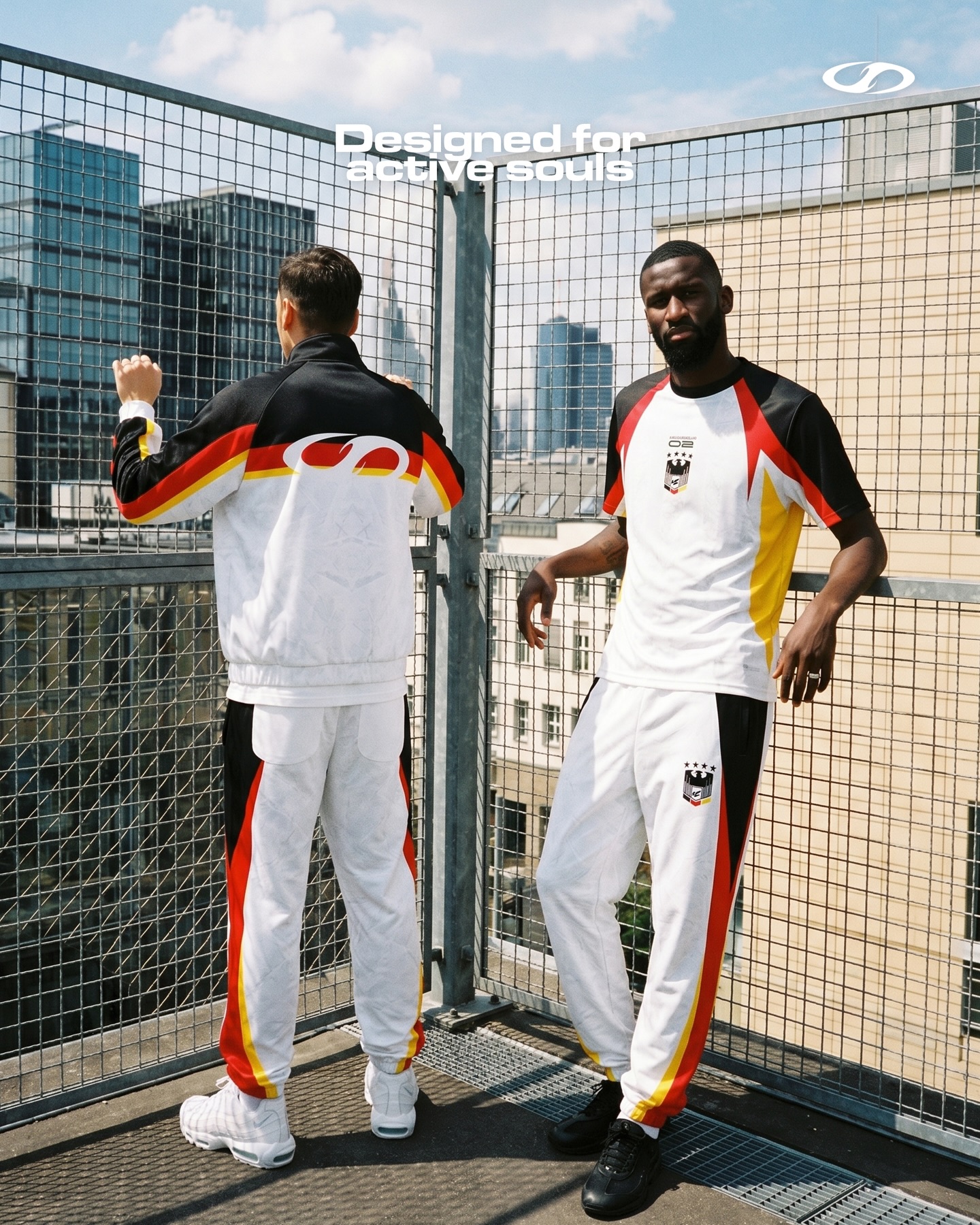 Back-view sportswear styling with white and black kits
